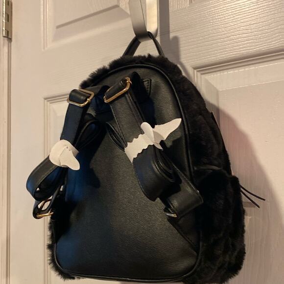 BNWT JUICY COUTURE Lets Get Cozy Furry Black Backpack main image 4